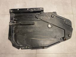 BMW GENUINE BMW X5 E70 E70 LCI X6 E71 E72 Underride portection tank right — thumbnail 1