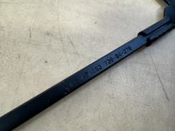 BMW BMW X5 E70 E70 LCI LEFT WINDSHIELD Wiper arm passenger's side Right 61619449963 — thumbnail 9