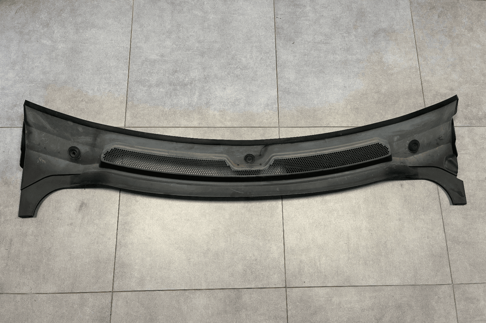 LAND ROVER GENUINE Land Rover Range Rover Sport L320 WINDSCREEN SCUTTLE PANEL