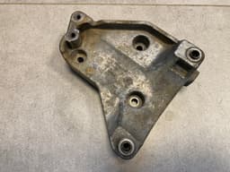 BMW GENUINE BMW X5 E70 X6 E71 Bracket, a/c compressor 64557799863 — thumbnail 2