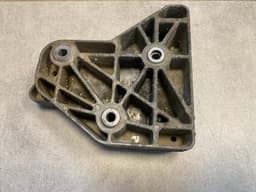 BMW GENUINE BMW X5 E70 X6 E71 Bracket, a/c compressor 64557799863 — thumbnail 9