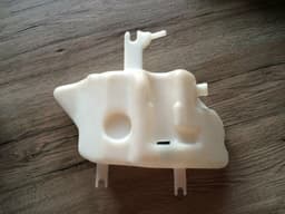 BMW BMW e34 Touring OEM rear washer tank 61681391805 61688359075 — thumbnail 3