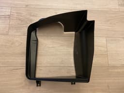 BMW BMW X6 E71 E72 GENUINE Oil Cooler Air Duct Right 51712159354 — thumbnail 1