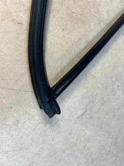 BMW GENUINE BMW 7 E23 Rear Left Rubber Window guide Door Seal Frame 51341917797 — thumbnail 7