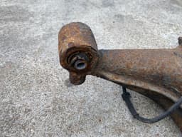 BMW BMW E23 7 SERIES GENUINE Trailing Arm Right 33321124217 — thumbnail 8