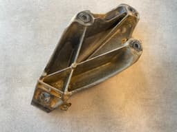 BMW GENUINE BMW X5 E70 X6 E71 Engine supporting bracket, left 22116787489 — thumbnail 4