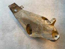 BMW GENUINE BMW X5 E70 X6 E71 Engine supporting bracket, left 22116787489 — thumbnail 2