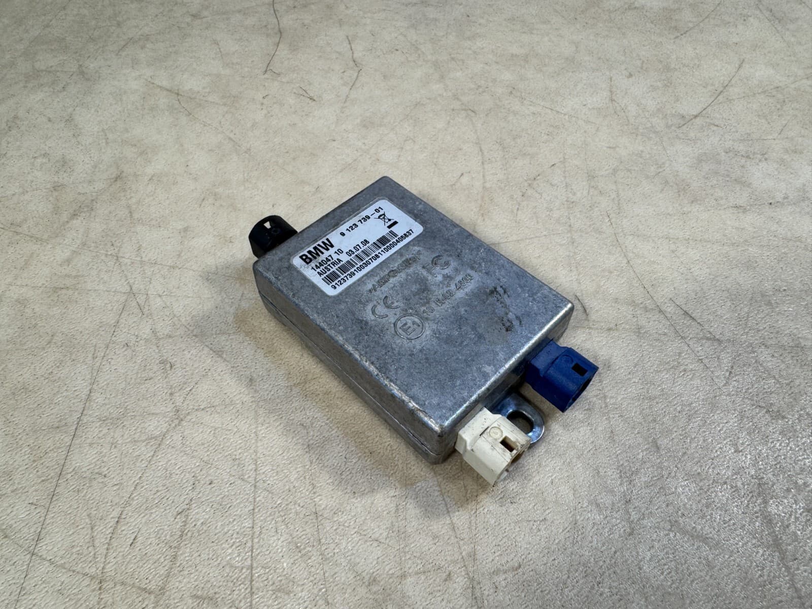 BMW BMW X5 E70 5 E70 F10 6 E84 7 F01 X6 71 USB hub Module 84109123739