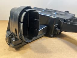 BMW BMW E70 X5 X6 E71 Intake Air filter housing bottom 13717798340 — thumbnail 5