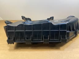 BMW BMW E70 X5 X6 E71 Intake Air filter housing bottom 13717798340 — thumbnail 8