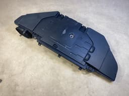 BMW BMW E70 X5 X6 E71 Intake Air filter housing upper 13717798340 — thumbnail 2