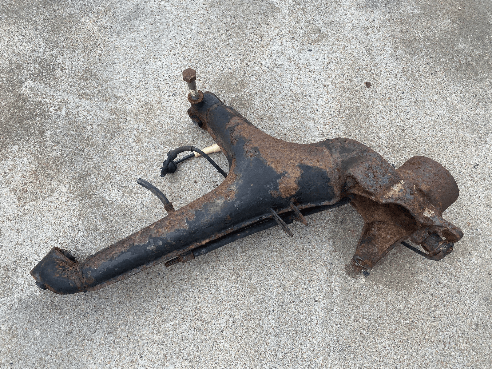 BMW BMW E23 7 SERIES GENUINE Trailing Arm Left 33321124216