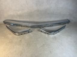 BMW BMW 7 E23 front bumper 3 pcs chrome trim set 51111880561 51111920788 51111880562 — thumbnail 1