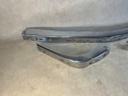 BMW BMW 7 E23 front bumper 3 pcs chrome trim set 51111880561 51111920788 51111880562 — thumbnail 2