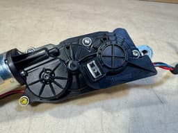 BMW Genuine BMW X5 E70 CLI E70 REAR TRUNK LOCK LATCH ACTUATOR MOTOR 51247175817 — thumbnail 3