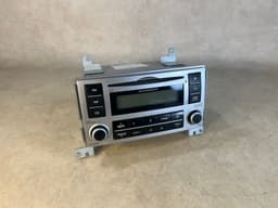 HYUNDAI GENUINE Hyundai SANTA FE OEM CD Radio Head Unit 96100-2B020CA EUROPE — thumbnail 1