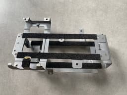 LAND ROVER GENUINE Land Rover Range Rover Sport L320 Metal Stereo Mounting Bracket 8H320445 — thumbnail 8