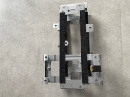 LAND ROVER GENUINE Land Rover Range Rover Sport L320 Metal Stereo Mounting Bracket 8H320445 — thumbnail 7