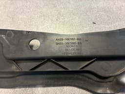 LAND ROVER GENUINE Land Rover Range Rover Sport L320 Front Left Side Fender Rearward Seal — thumbnail 7