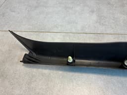 LAND ROVER GENUINE Land Rover Range Rover Sport L320 Right Tailgate Trim Panel — thumbnail 7