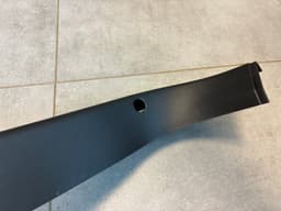 LAND ROVER GENUINE Land Rover Range Rover Sport L320 Right Tailgate Trim Panel — thumbnail 4