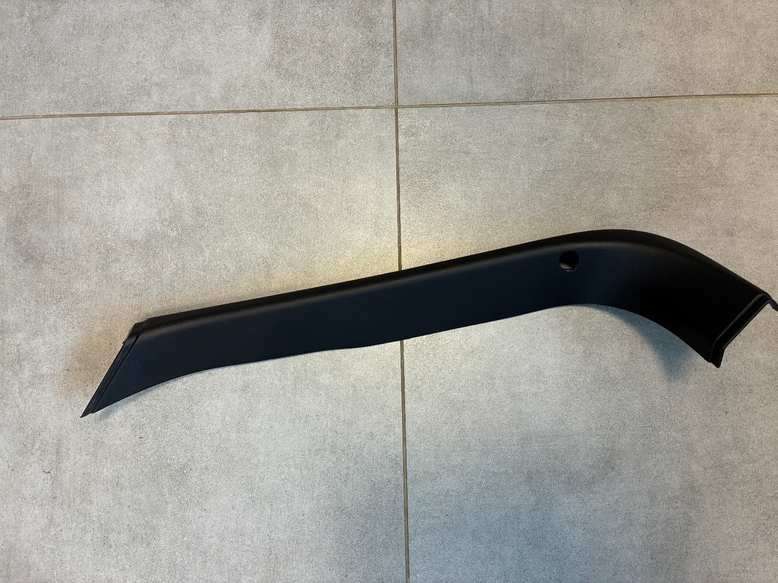 LAND ROVER GENUINE Land Rover Range Rover Sport L320 Right Tailgate Trim Panel