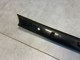 LAND ROVER GENUINE Land Rover Range Rover Sport L320 Front Windshield Right Mount Trim — thumbnail 10