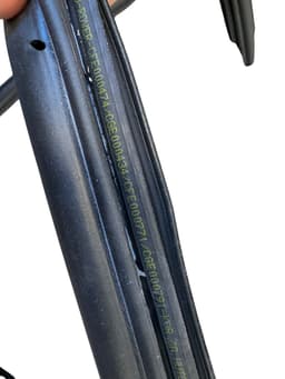 LAND ROVER GENUINE Land Rover Range Rover Sport L320 FRONT DOOR RUBBER WEATHERSTRIP SEAL — thumbnail 8