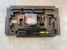 LAND ROVER GENUINE Land Rover Range Rover Sport L320 Tool Kit LR031415 — thumbnail 1