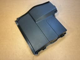 LAND ROVER GENUINE Land Rover Range Rover Sport L320 Right Engine Cover — thumbnail 3