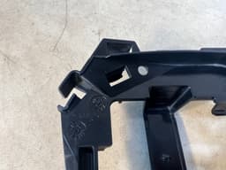MERCEDES-BENZ ORIGINAL MERCEDES BENZ W176 W246 RADAR SENSOR BRACKET A2468880014 — thumbnail 5