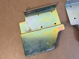MERCEDES-BENZ Mercedes G W463 Genuine HOLDERS BRACKETS MOUNTING FOR CD CHANGER — thumbnail 3