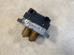 MERCEDES-BENZ Mercedes G class W463 Genuine Engine Heater Water A0001591104 — thumbnail 1