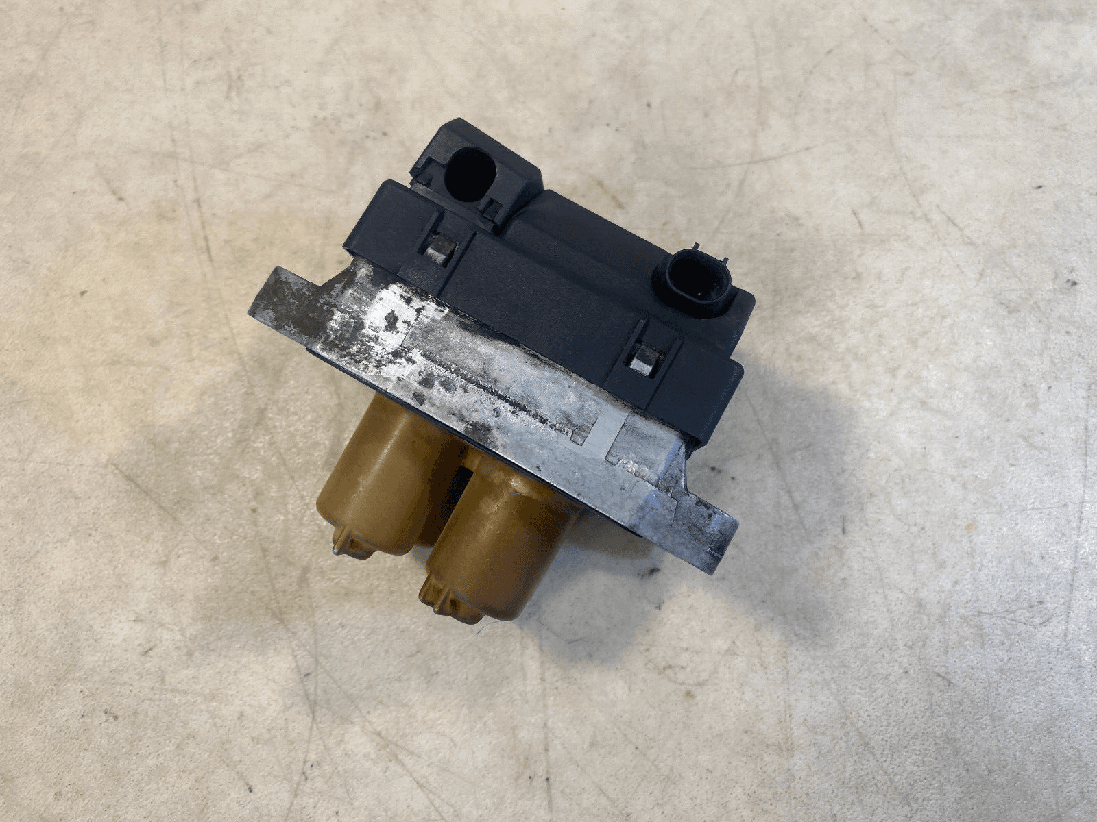 Mercedes G class W463 Genuine Engine Heater Water A0001591104