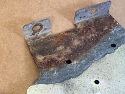 MERCEDES-BENZ Mercedes G W463 Genuine HOLDERS BRACKETS MOUNTING FOR CD CHANGER — thumbnail 10