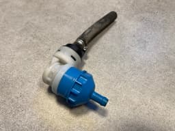 MERCEDES-BENZ MERCEDES G CLASS W463 GENUINE Fuel tank ventilation valve A0004767332 — thumbnail 5