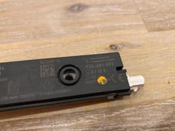 MERCEDES-BENZ Mercedes C ML R G S W166 W205 W217 W222 W251 W463 GENUINE Amplifier Antenna Unit — thumbnail 4