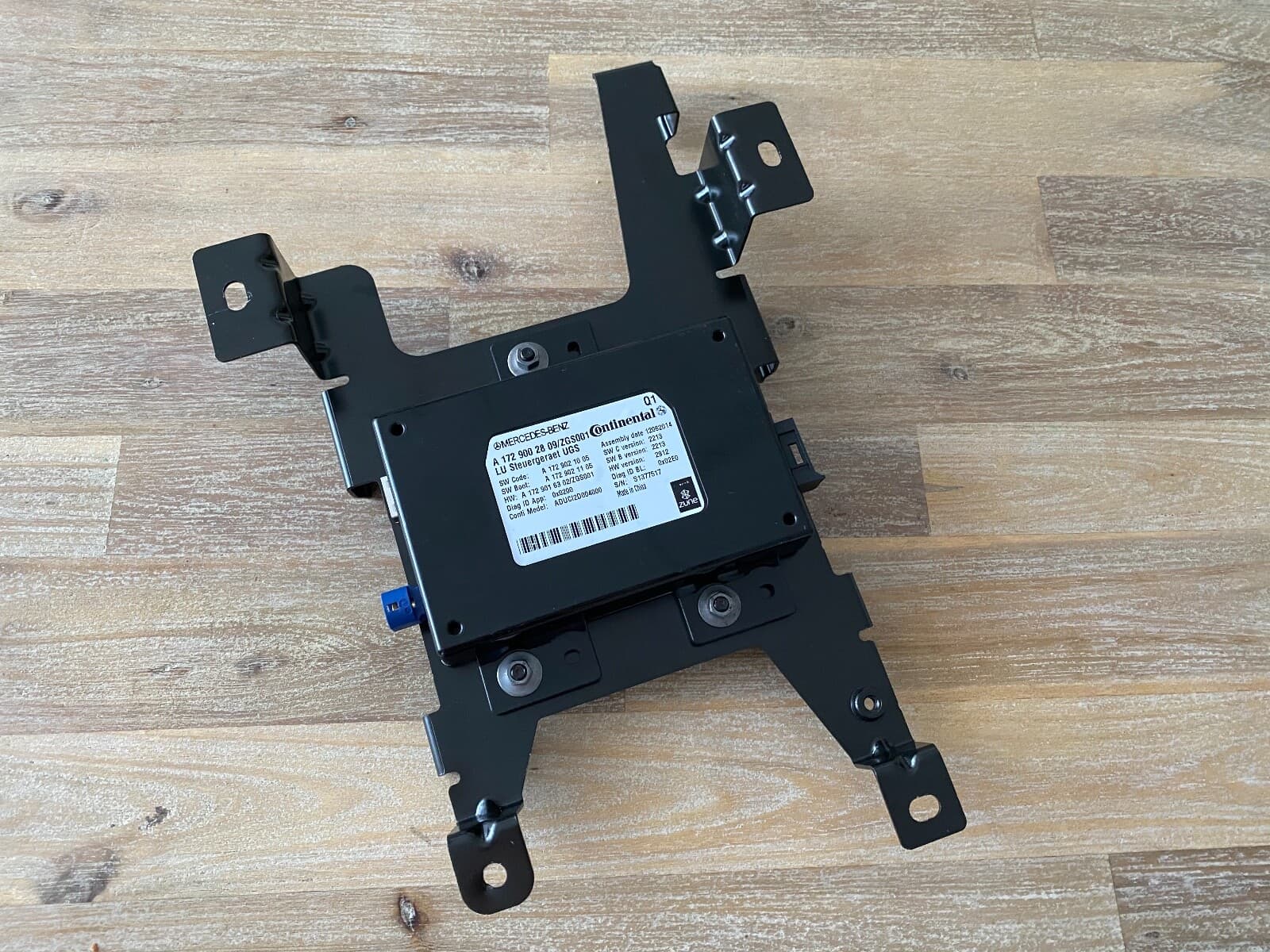 Mercedes A B C CLS E ML G SL SLK class GENUINE Media Interface Control Module