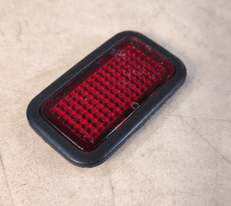 MERCEDES-BENZ GENUINE Mercedes W164/W251 Front Door Reflector, Interior Lighting A1648200074 — thumbnail 3
