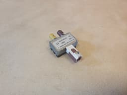 MERCEDES-BENZ MERCEDES W212 C207 W218 E CLS AMP ANTENNA AMPLIFER SPLITTER MODULE A2128704089 — thumbnail 4