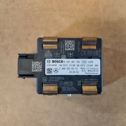 MERCEDES-BENZ NEW GENUINE Mercedes Benz GLC W253 W205 Radar Sensor DISTRONIC PRO A0009058913 — thumbnail 1