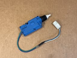 MERCEDES-BENZ Mercedes G class W463 Door Lock Actuator A0048202542 Not Genuine — thumbnail 1