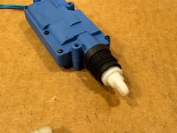 MERCEDES-BENZ Mercedes G class W463 Door Lock Actuator A0048202542 Not Genuine — thumbnail 5