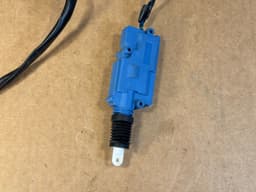 MERCEDES-BENZ Mercedes G class W463 Door Lock Actuator A0048202542 Not Genuine — thumbnail 4