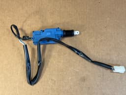 MERCEDES-BENZ Mercedes G class W463 Door Lock Actuator A0048202542 Not Genuine — thumbnail 7