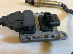 MERCEDES-BENZ Mercedes E CLS S Sprinter W213 W238 W257 W222 W907 OEM NOX Sensor Lambdasonde — thumbnail 9