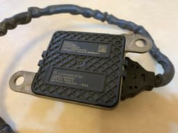 MERCEDES-BENZ Mercedes E CLS S Sprinter W213 W238 W257 W222 W907 OEM NOX Sensor Lambdasonde — thumbnail 4