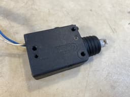 MERCEDES-BENZ Mercedes G class W463 Genuine Door Lock Actuator A0048202542 — thumbnail 2