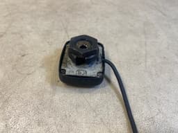 MERCEDES-BENZ Mercedes G class W463 GENUINE GPS Antenna A4638270101 — thumbnail 5
