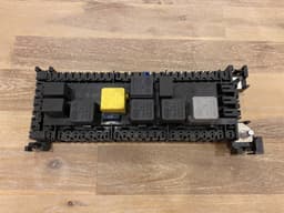 MERCEDES-BENZ Mercedes ML G class W166 W463 GENUINE FUSE BOX Control Module Unit A1669063901 — thumbnail 1